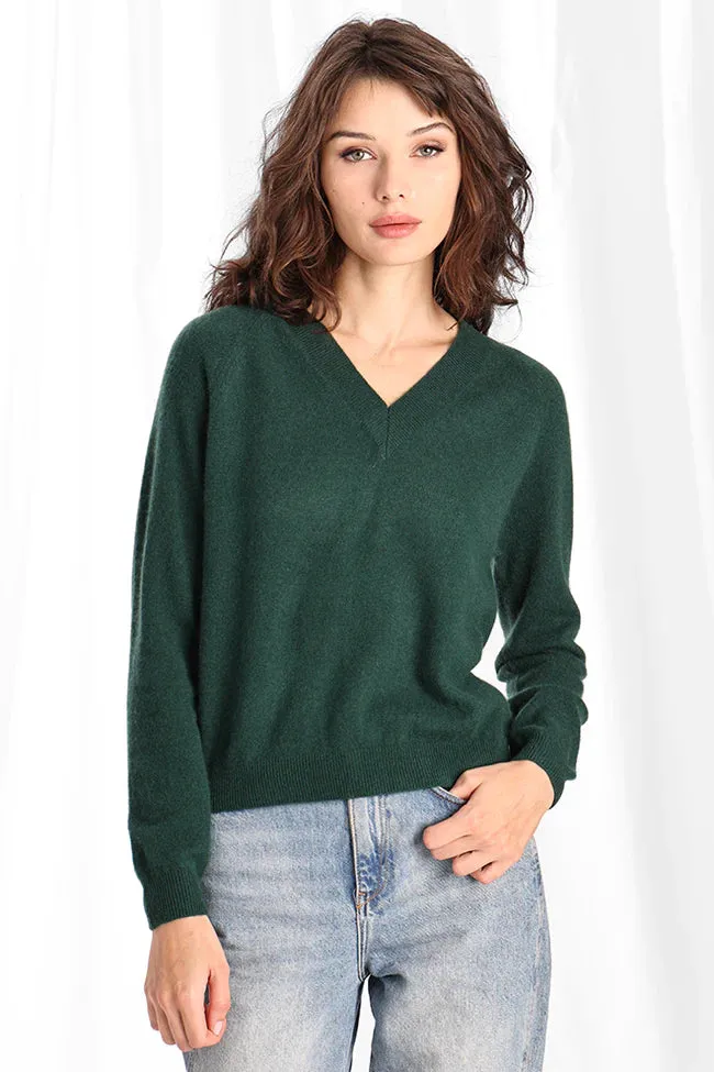 Cashmere Shrunken V-Neck Sweater in Pine