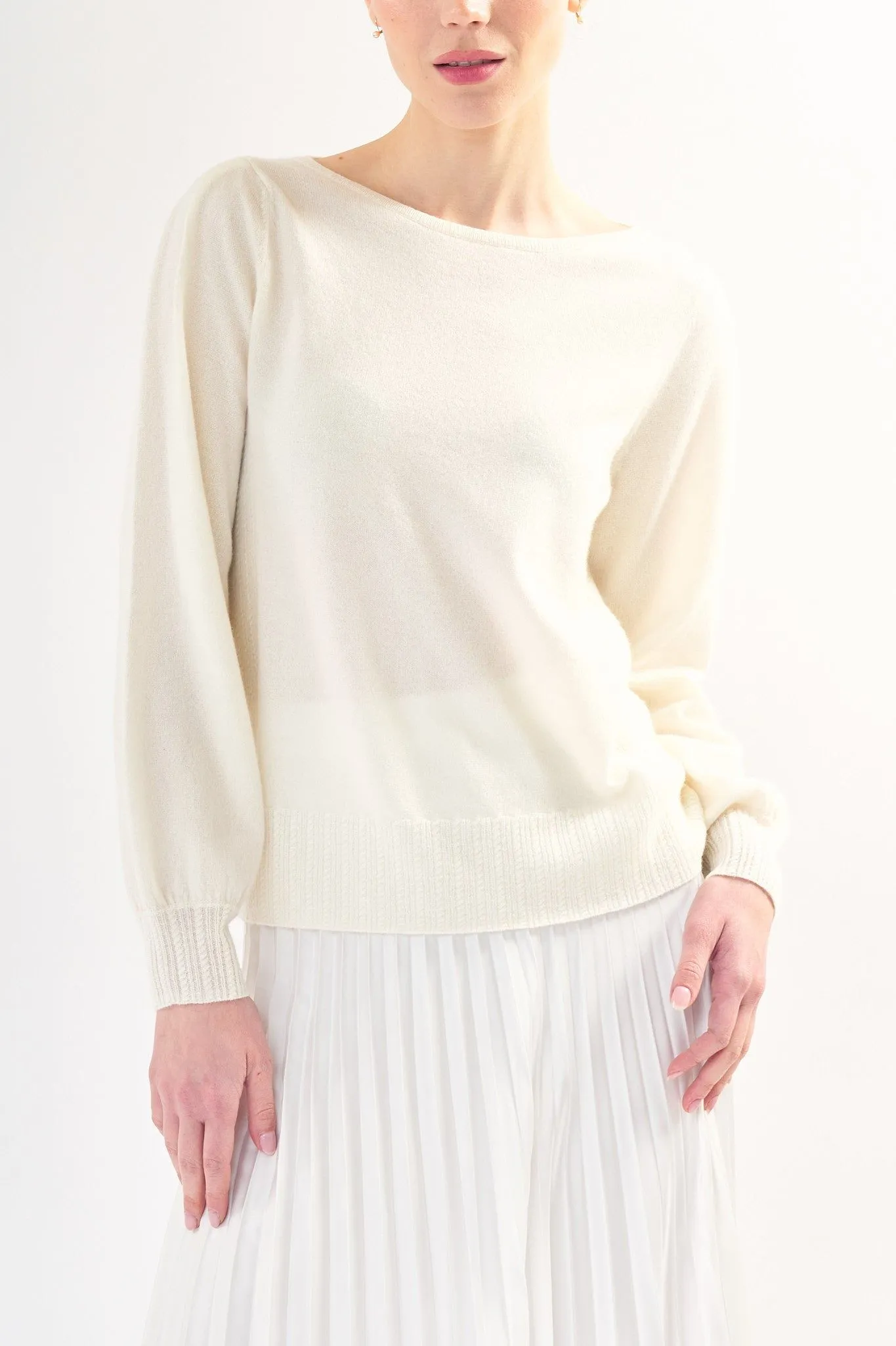 Robertson Madison 100% Cashmere Wide Shoulder Crewneck CC-260 | Ivory